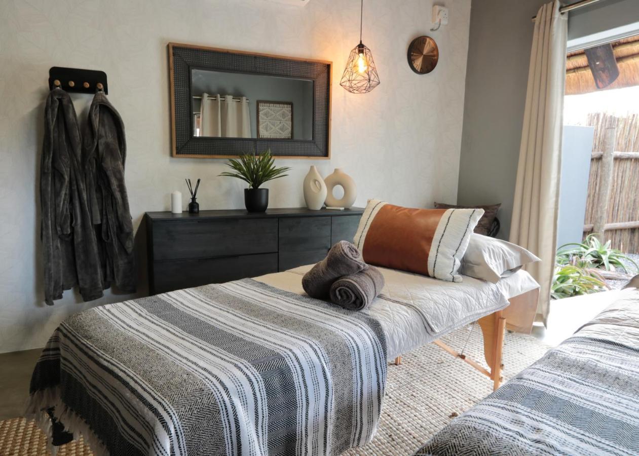Tshukudu Game Lodge Hoedspruit Esterno foto