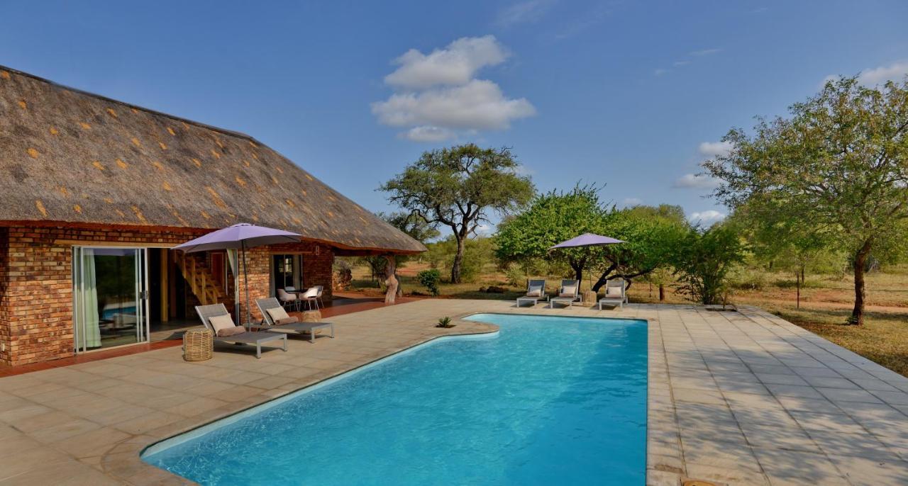 Tshukudu Game Lodge Hoedspruit Esterno foto
