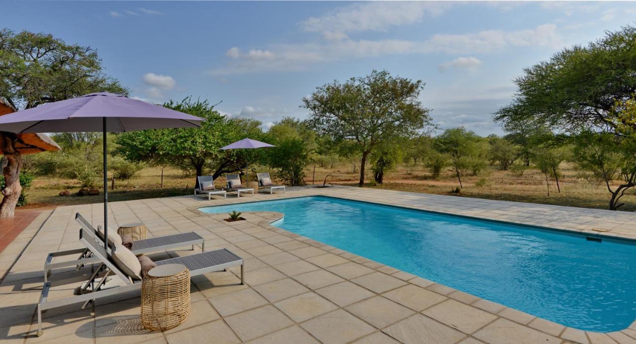 Tshukudu Game Lodge Hoedspruit Esterno foto
