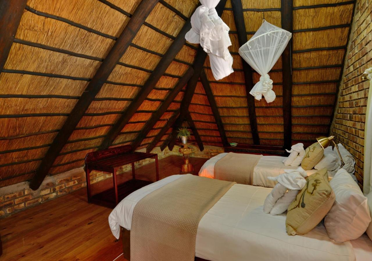 Tshukudu Game Lodge Hoedspruit Esterno foto
